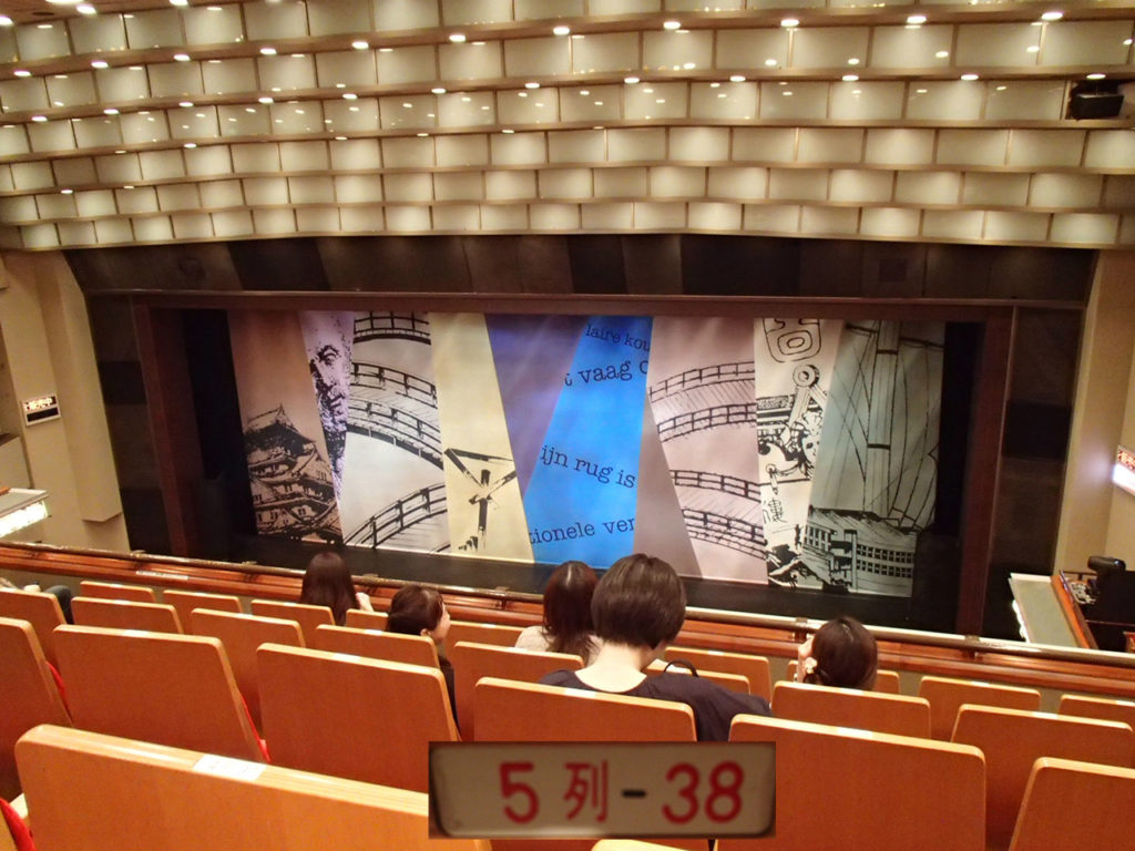 新橋演舞場３階席からの舞台の見え方を写真で紹介！