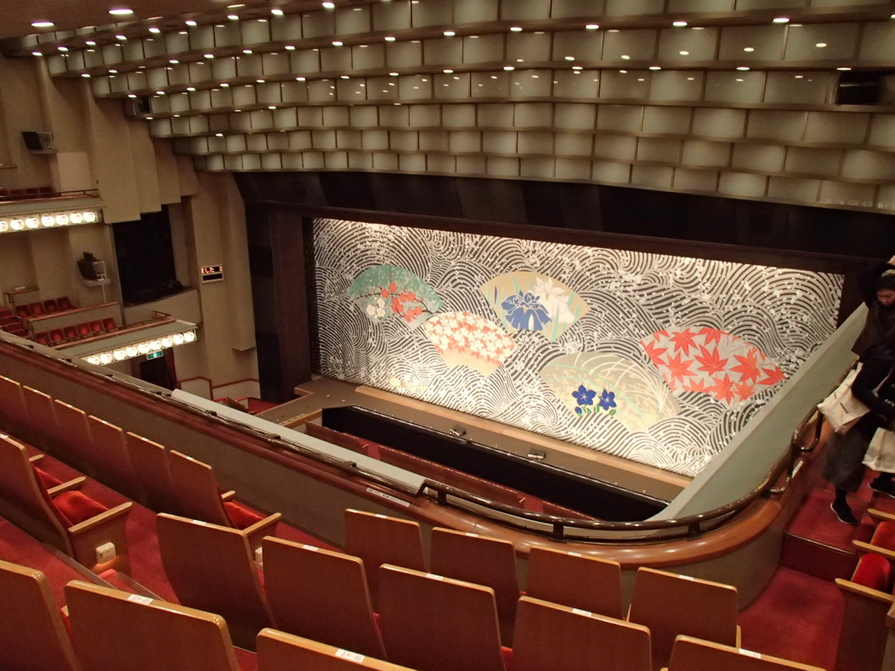 新橋演舞場３階席からの舞台の見え方を写真で紹介！（２） | ビギナー ...